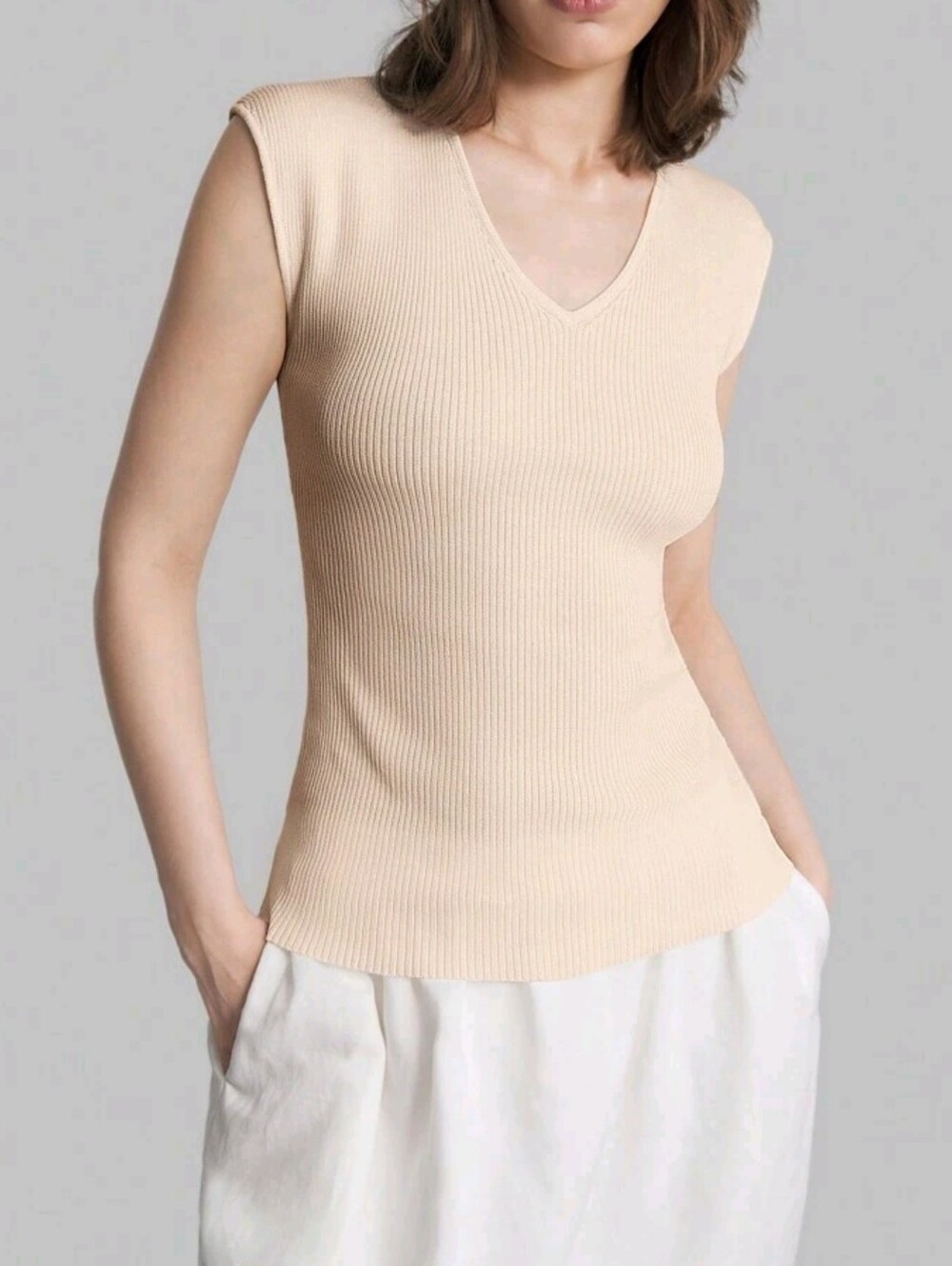 SHEIN Cream Ribbed V-Neck Cap Sleeve Tank